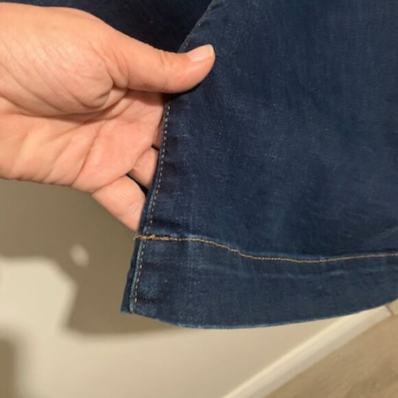 NWT A.N.A. Dark Wash High Rise Super Flare Women's Jeans - Size 10 - Picture 2 of 4